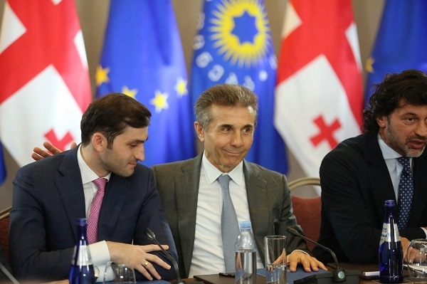რიჟვაძე ივანიშვილზე - ყველა ქართველს ვალი გვაქვს მისი
