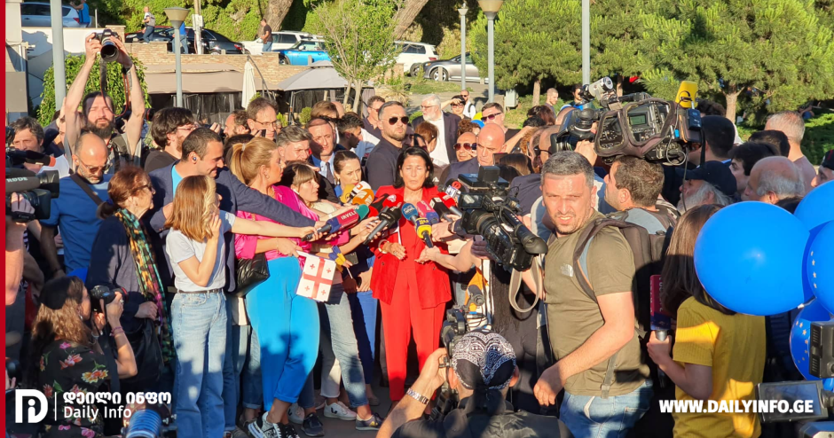 „ვაიმე, რუსეთს არ ვაწყენინოთ“, გაუგებარია, საითკენ მივდივართ“ - პრეზიდენტი