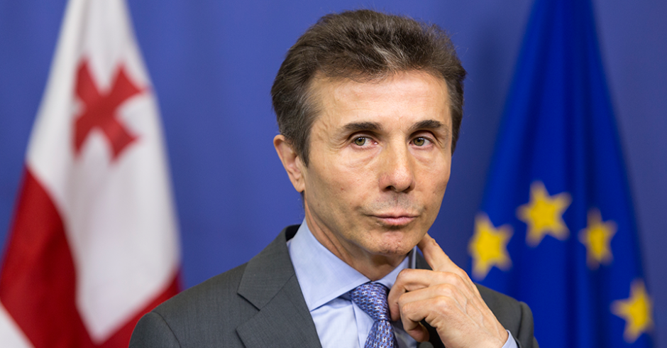 ბიძინა ივანიშვილის ადვოკატი განცხადებას აკეთებს