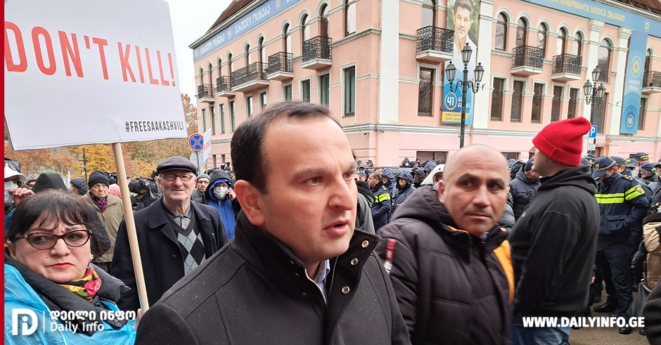 მანჯგალაძე: ღარიბაშვილი თუ ასე ღრმადმორწმუნეა, შეუძლია მიიღოს დარიშხანი და დაელოდოს ღმერთის ნებას