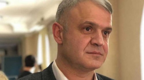 „ენმ“-ის წევრი, თემურ ჯანაშია შიმშილობის მე-9 დღეს ცუდად გახდა - ის კლინიკაში გადაიყვანეს