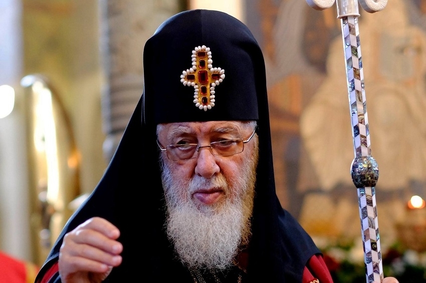 ილია მეორე: ვულოცავ შობას უკრაინის ომის მძიმე შედეგებით დაზარალებულ ბავშვებს