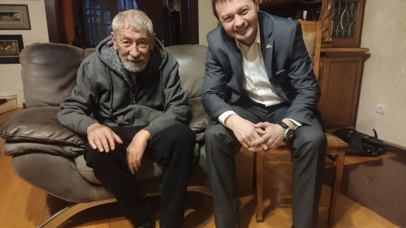 უკრაინის საელჩო: ღრმა მწუხარებით ვიხრით ქედს