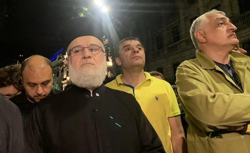 წმინდა სინოდის წევრი, მეუფე ზენონი საპროტესტო აქციას შეუერთდა