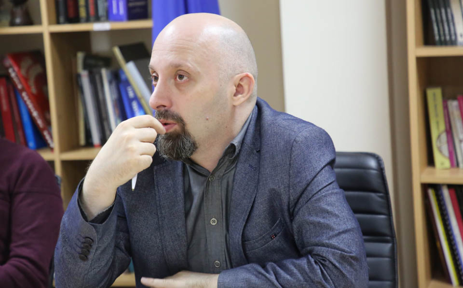 ნოდარ ხარშილაძე: „ქართულმა ოცნებამ“ პროევროპულობის ილუზია დაკარგა