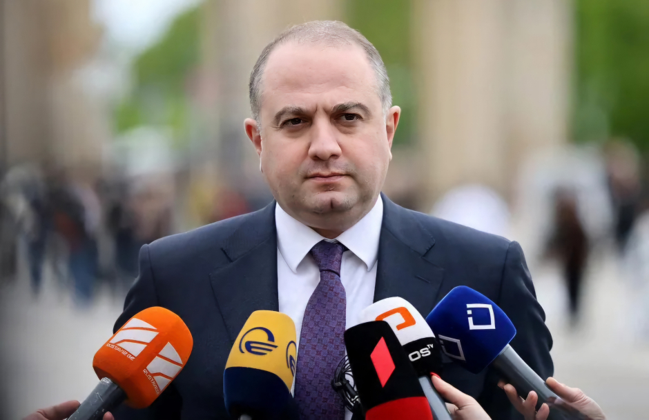 თავდაცვის მინისტრი: „ნაციონალურმა მოძრაობამ“ ვერ შეძლო თავი აერიდებინა ომისთვის