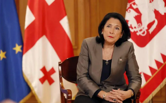პრეზიდენტი: ივანიშვილის მოსკოვთან კავშირები ჯერ კიდევ არსებობს და უფრო მჭიდრო გახდა