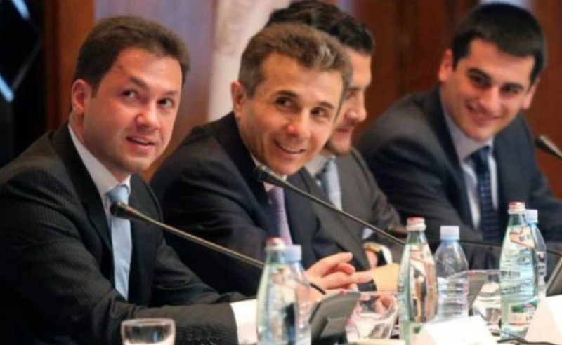 „ქვეყანას მაშინაც ის მართავდა, მის რეზიდენციაში კვირაში ორჯერ-სამჯერ ვიყავი“ | ბაჩიაშვილი ივანიშვილის პოლიტიკიდან გასვლაზე
