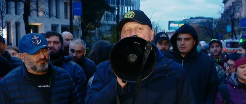 ოპოზიციური პარტიების გადაწყვეტილებით, მელიქიშვილის გამზირზე შეკრებილი აქციის მონაწილეები ამ ეტაპზე დაიშლებიან