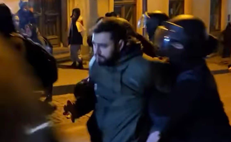 სპეცდანიშნულების რაზმმა, რუსთაველის გამზირზე ცოტნე კობერიძე დააკავა