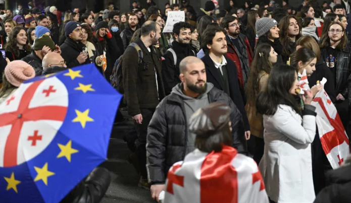 აქციის მონაწილეებმა რუსთაველის გამზირი გადაკეტეს