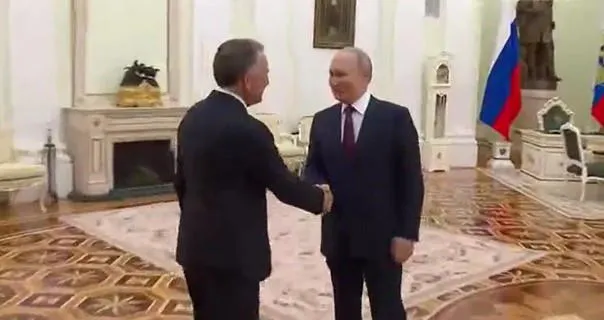 მედია: კრემლში ვლადიმერ პუტინისა და სტივ უიტკოფის შეხვედრა მიმდინარეობს