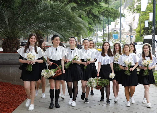 ქუთაისი „გვირილობის“ დღესასწაულს აღნიშნავს
