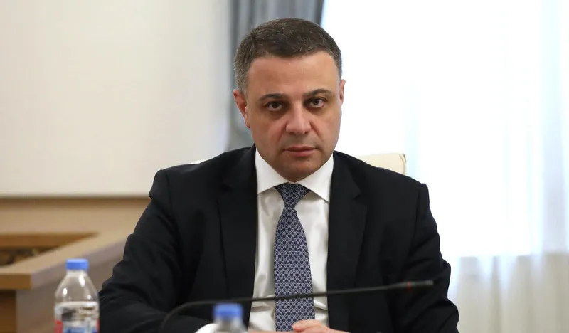 ალუდა ღუდუშაური გახარიას: მოიხედე ერთი წამით, რა დღეში ხარ? რას „ბლატაობ“?