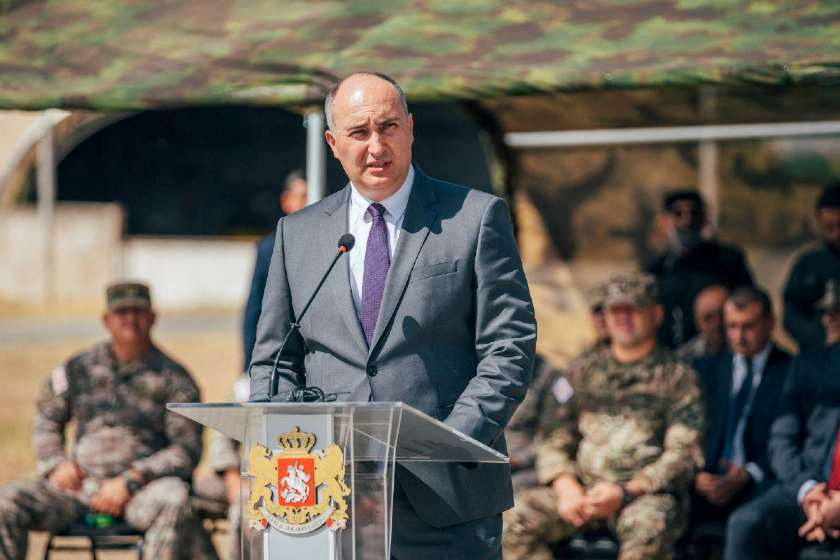 სუს-მა თავდაცვის ყოფილი მინისტრი, ჯუანშერ ბურჭულაძე დააკავა