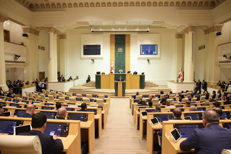 პოლიტიკურ საქმიანობაში მეწარმის მონაწილეობა იკრძალება | პირველ ეტაპზე ჯარიმა, შემდეგ ციხე პოლიტიკურ საქმიანობაში მეწარმის მონაწილეობა იკრძალება | პირველ ეტაპზე ჯარიმა, შემდეგ ციხე